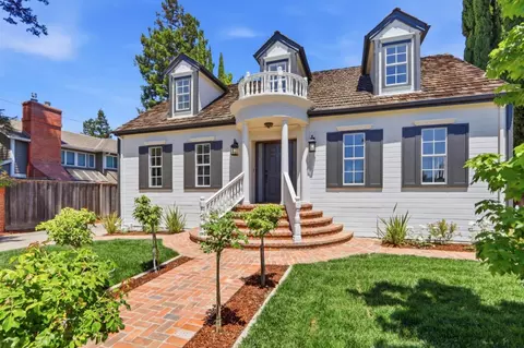 17391 E Vineland Ave, Los Gatos, CA 95030
