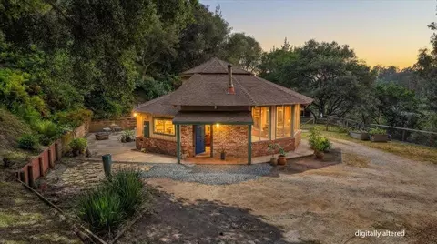 575 Snyder Ave, Aromas, CA 95004