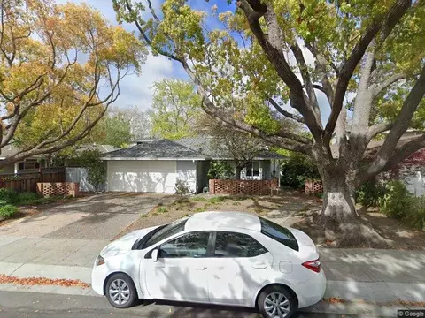 262 Walter Hays Dr, Palo Alto, CA 94303