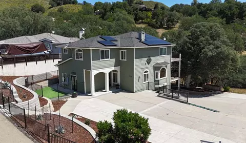 2188 Ridge Rider Rd, Bradley, CA 93426