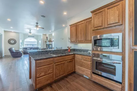 Kitchen - 2188 Ridge Rider Rd, Bradley, CA 93426 photo 1 of 4