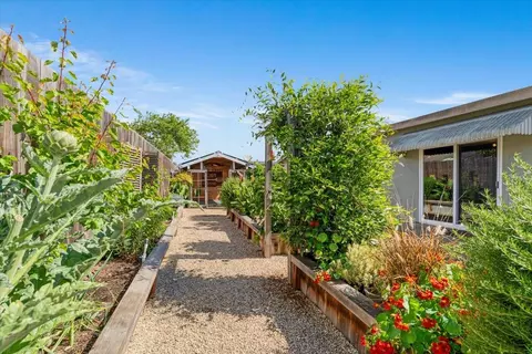 Exterior - 601 Cedar Dr, Watsonville, CA 95076 photo 4 of 5