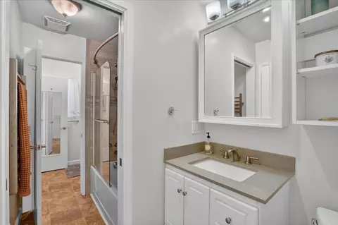 Bath - 1400 Dolphin Dr, Aptos, CA 95003 photo 5 of 5