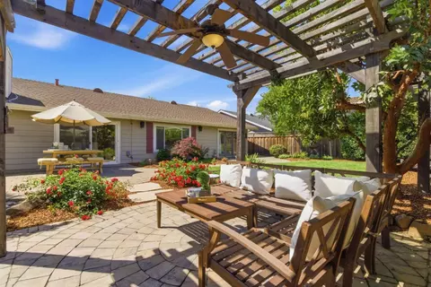 Exterior - 1007 Howard Ave, Gilroy, CA 95020 photo 10 of 22