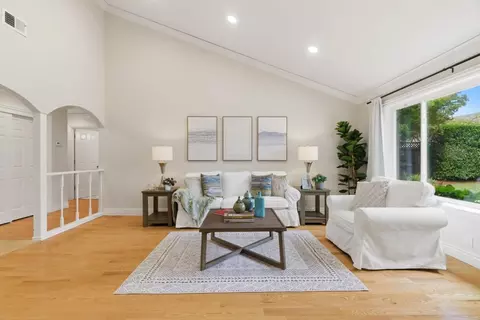 Living - 1007 Howard Ave, Gilroy, CA 95020 photo 1 of 2