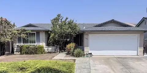 1482 Queens Crossing Dr, San Jose, CA 95132