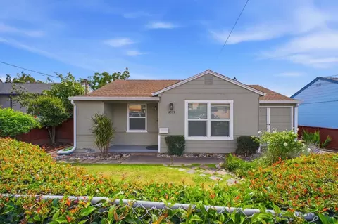 4577 Sargent Ave, Castro Valley, CA 94546