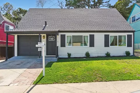 Exterior - 640 Heather Ct, Pacifica, CA 94044 photo 3 of 8