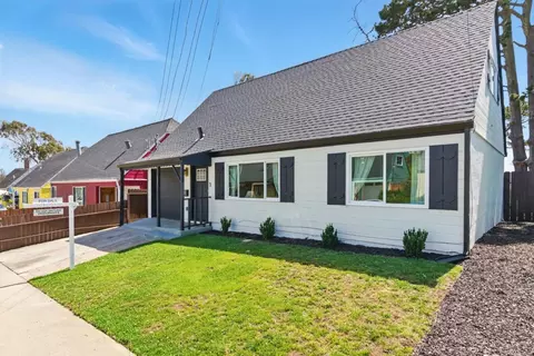 Exterior - 640 Heather Ct, Pacifica, CA 94044 photo 2 of 8