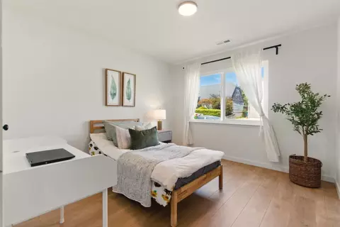 Bedroom - 640 Heather Ct, Pacifica, CA 94044 photo 5 of 6