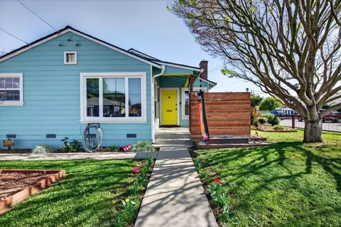 Exterior - 502 E Beach St, Watsonville, CA 95076 photo 5 of 21