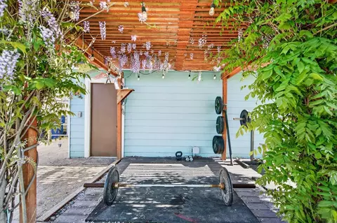 Exterior - 502 E Beach St, Watsonville, CA 95076 photo 14 of 21
