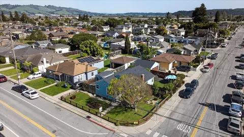 View/Area - 502 E Beach St, Watsonville, CA 95076 photo 2 of 7