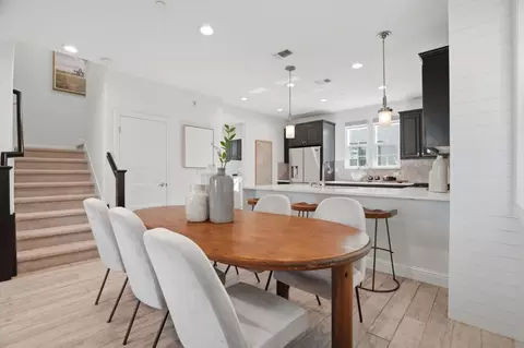 3806 Pyramid Way, Mountain View, CA 94043 photo 9