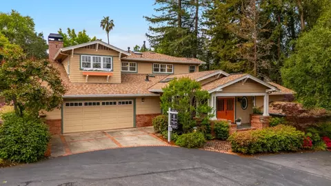 2136 Clayton Dr, Menlo Park, CA 94025