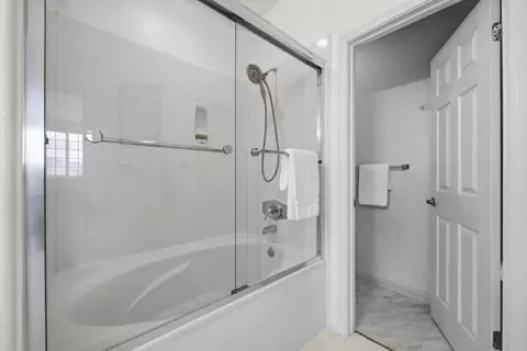 Bath - 129 Outlook Cir, Pacifica, CA 94044 photo 2 of 3
