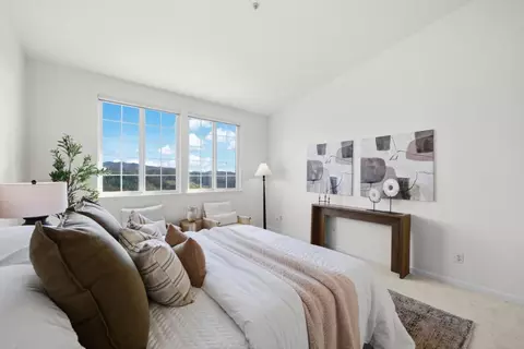 Bedroom - 129 Outlook Cir, Pacifica, CA 94044 photo 2 of 7
