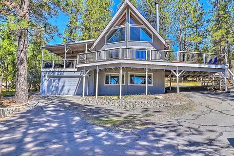 20135 Pine Mountain Dr, Groveland, CA 95321