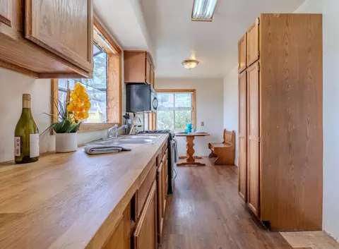 Kitchen - 164 Pacific, Pacifica, CA 94044 photo 3 of 4