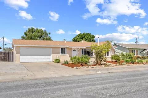 285 Kelton Dr, Salinas, CA 93906
