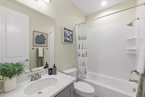 Bath - 302 Cherokee Loop, Mountain View, CA 94043 photo 2 of 4