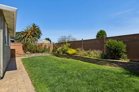 Exterior - 735 Montezuma Dr, Pacifica, CA 94044 photo 8 of 9