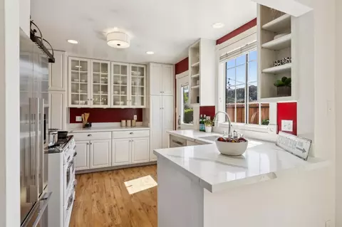 Kitchen - 735 Montezuma Dr, Pacifica, CA 94044 photo 2 of 7