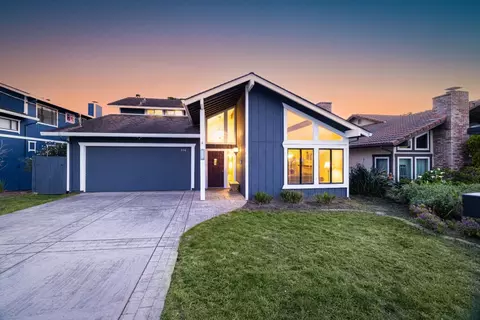 256 6th St, Montara, CA 94037