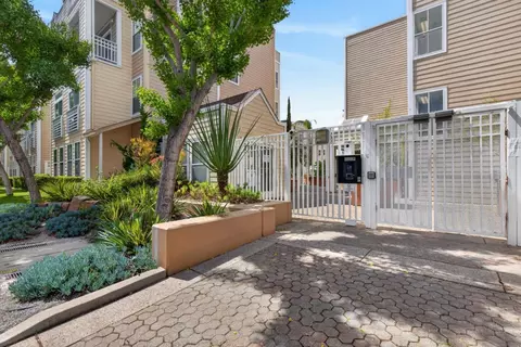 550 Ortega Ave A203, Mountain View, CA 94040