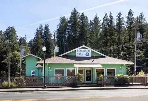 9566 Mill St, Ben Lomond, CA 95005