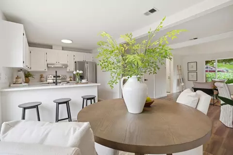 Dining - Rosita Rd, Pacifica, CA 94044 photo 2 of 2