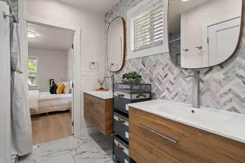 Bath - 1185 Normandy Dr, Campbell, CA 95008 photo 2 of 12