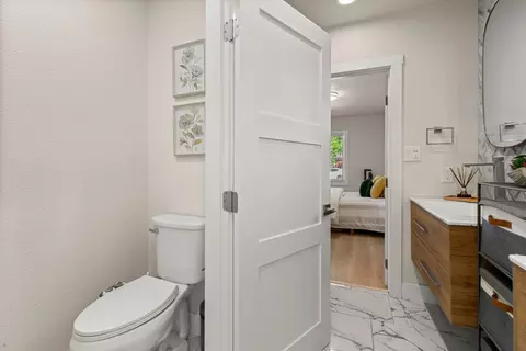 Bath - 1185 Normandy Dr, Campbell, CA 95008 photo 5 of 12