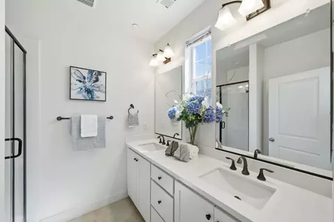 Bath - 283 Wild Rose Way, Milpitas, CA 95035 photo 2 of 3