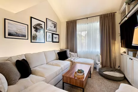 565 English Ave 13, Monterey, CA 93940