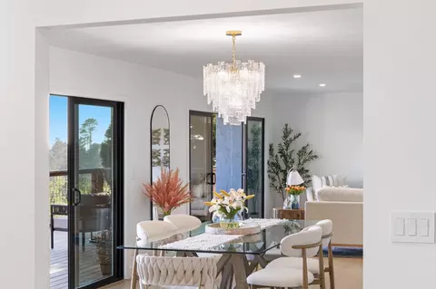 Dining - 210 Thunderbird Dr, Aptos, CA 95003 photo 3 of 8