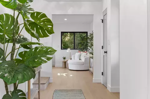 Entry Way - 210 Thunderbird Dr, Aptos, CA 95003 photo 6 of 13
