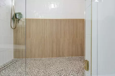 Bath - 210 Thunderbird Dr, Aptos, CA 95003 photo 6 of 16