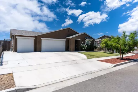 Patricia Ct, Los Banos, CA 93635