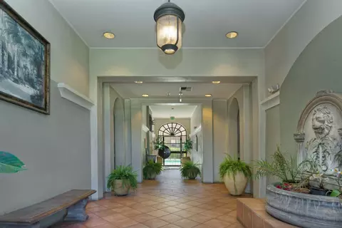 516 Martha St 207, San Jose, CA 95112