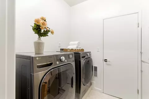 Other - 601 Corbett Ave, San Francisco, CA 94114 photo 6 of 9