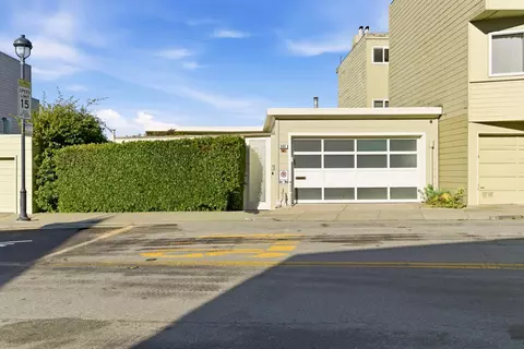 Exterior - 601 Corbett Ave, San Francisco, CA 94114 photo 1 of 8