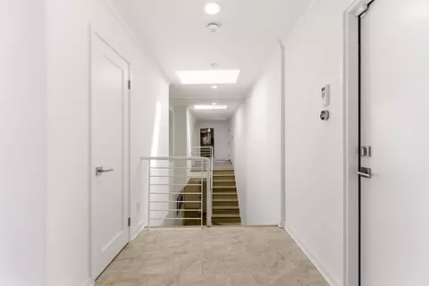 Entry Way - 601 Corbett Ave, San Francisco, CA 94114 photo 2 of 3