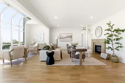 Living - 601 Corbett Ave, San Francisco, CA 94114 photo 3 of 7