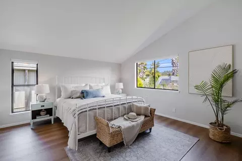 Bedroom - 524 Middlefield Dr, Aptos, CA 95003 photo 1 of 7