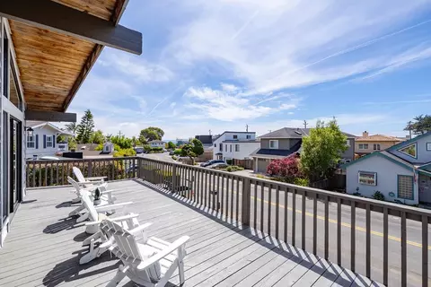 Exterior - 524 Middlefield Dr, Aptos, CA 95003 photo 4 of 13