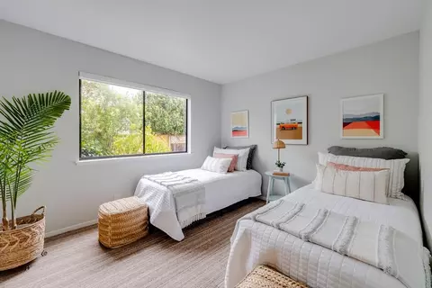 Bedroom - 524 Middlefield Dr, Aptos, CA 95003 photo 6 of 7