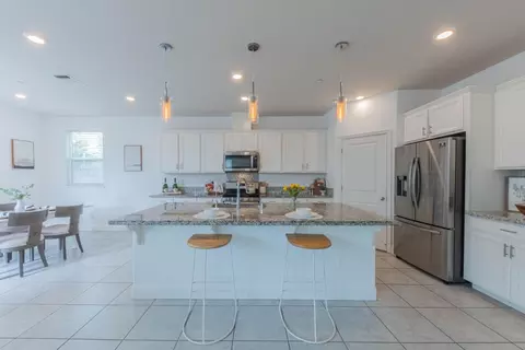 1073 Sardinia Dr, Salinas, CA 93905 photo 11