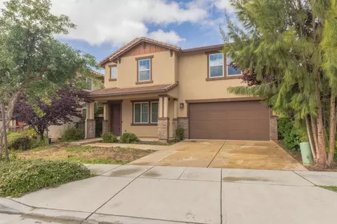 1073 Sardinia Dr, Salinas, CA 93905
