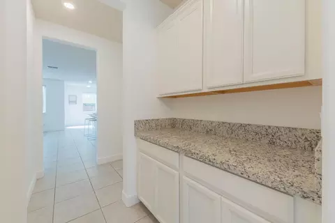 1073 Sardinia Dr, Salinas, CA 93905 photo 8
